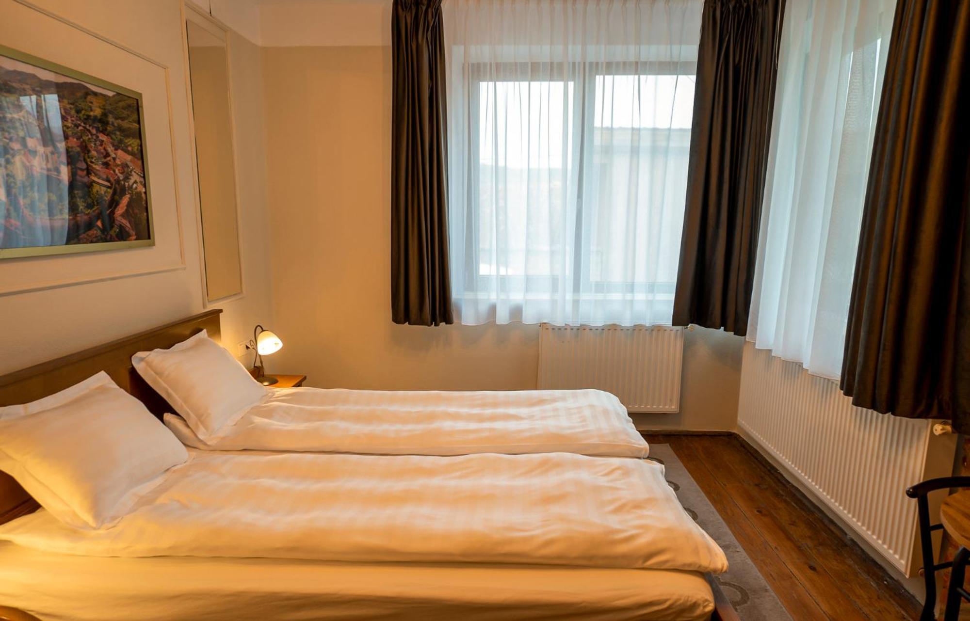Stradela Apartment Sighisoara Bagian luar foto